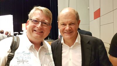 v.l.n.r. Mirko Witkowski und Olaf Scholz