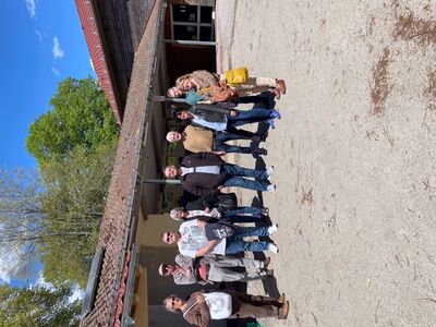 Kandidatinnen und Kandidaten bei der Ortsbegehung Bochingen